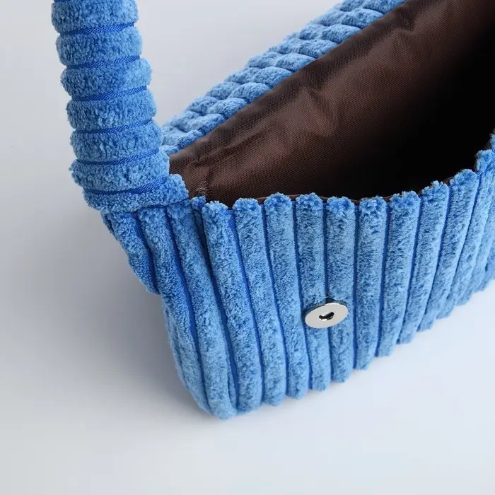 Сумка молодёжная на магните, 25.5&times;4.5&times;18.5 см, голубая