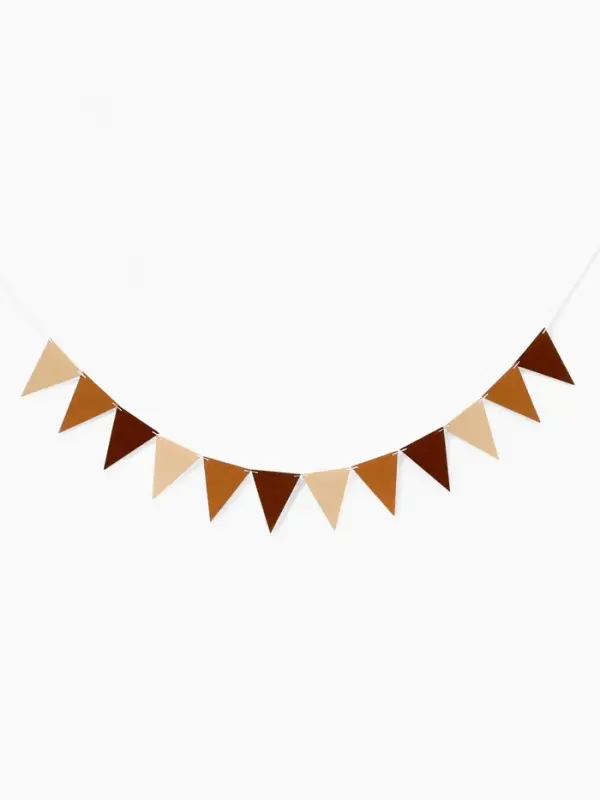 Фетровая гирлянда "Зайка" 12 флажков+ иголочка+ лента