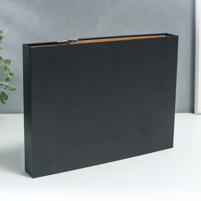 Фотоальбом 30 листов Фотоальбом 30 листов "Красное сердце на чёрном" 19,5х26,5 см