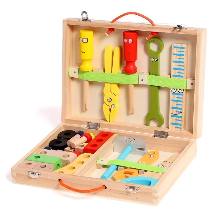 Игровой набор &laquo;Набор плотника и конструктор в чемоданчике&raquo; 7&times;30&times;23 см, 33 элемента