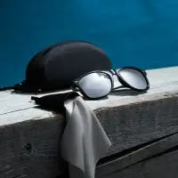 Очищающая салфетка Specta, серая с черным