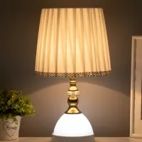 Лампа настольная &laquo;Ким&raquo; 1&times;40 Вт Е27 1&times;5 Вт LED белый/золото 23&times;23&times;40 см