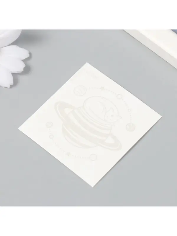 Переводная тату на тело синяя водостойкая «Спящий котик на планете», 6×6 см