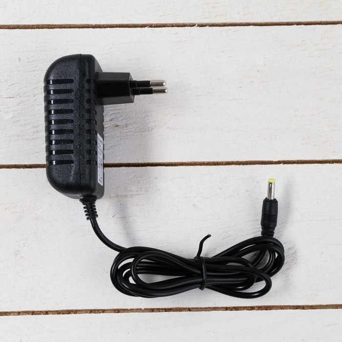 3D ручка Luazon Comics, дисплей, работа с пластиком ABS и PLA, пластик в комплекте 3D ручка Luazon Comics, дисплей, работа с пластиком ABS и PLA, пластик в комплекте