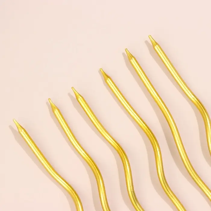 Свечи для торта «Серпантин» 6 шт., коктейльные, золото Свечи для торта «Серпантин» 6 шт., коктейльные, золото
