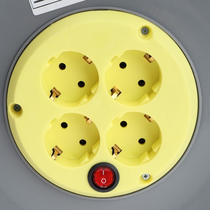 Удлинитель мороз-кий на катушке Luazon Lighting ECO, 4 роз, 50 м, 16 А, КГ 3х1.5 мм2,с выкл Удлинитель мороз-кий на катушке Luazon Lighting ECO, 4 роз, 50 м, 16 А, КГ 3х1.5 мм2,с выкл