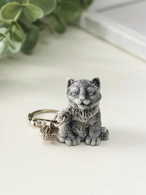 Брелок Брелок "Котенок с поднятой лапкой маленький" 3,5 см