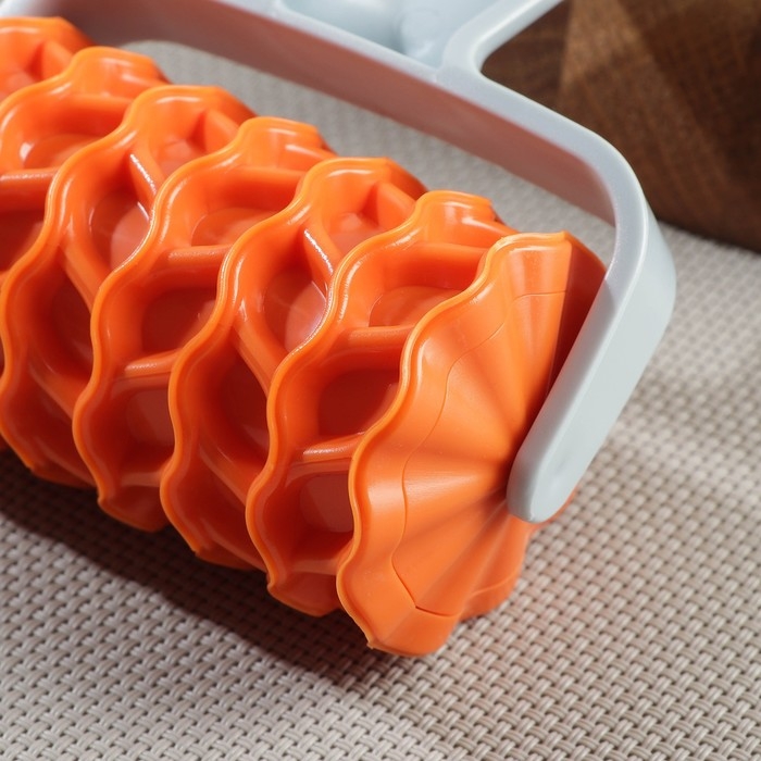 Валик для накатки теста фактурный Доляна «Сетка»,17×9×5 см Валик для накатки теста фактурный Доляна «Сетка»,17×9×5 см