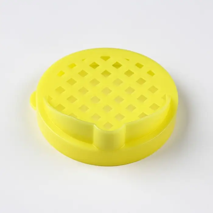 Крышка сливная Альтернатива «Яркость», ТО-82 мм, пластик, МИКС Крышка сливная Альтернатива «Яркость», ТО-82 мм, пластик, МИКС