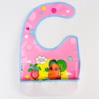 Нагрудник для кормления &laquo;Веселые подружки&raquo; непромокаемый на липучке, с карманом