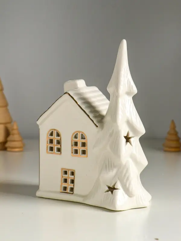 Сувенир керамика свет "Ель у домика" белый с золотом 12х7,5х16 см