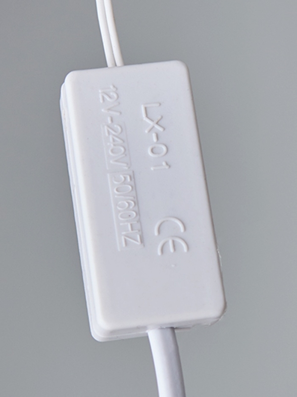 Светодиодное дерево «Перья» 1.5 м, 300 LED, постоянное свечение, 220 В, свечение тёплое белое Светодиодное дерево «Перья» 1.5 м, 300 LED, постоянное свечение, 220 В, свечение тёплое белое