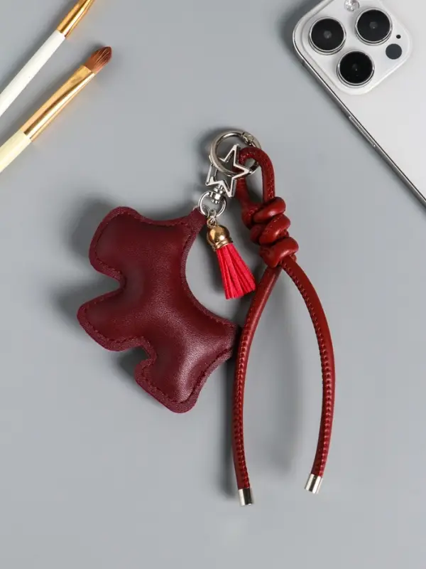 Брелок на карабине кожзам  Брелок на карабине кожзам "Терьер" с узлом, винный 14х8х1,2 см