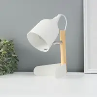 Лампа настольная RISALUX &laquo;Престиж&raquo;, 40 Вт, Е27, белая, 13&times;12&times;24 см