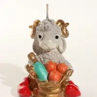 Свеча новогодняя "Овечка с мешком" 6,5х6х9 см, серый