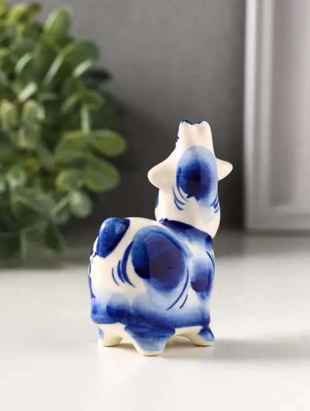 Фигурка фарфор &laquo;Маруся козочка&raquo;, 8.5 см, гжель, МИКС