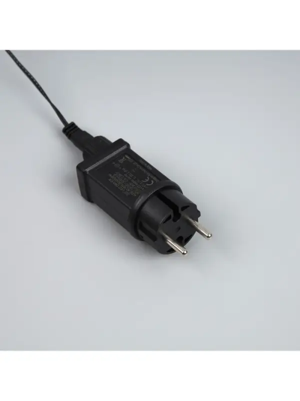 Гирлянда &laquo;Бахрома&raquo; 3&times;0.6 м, IP44, УМС, тёмная нить, 100 LED, свечение белое, мерцание, 24 В