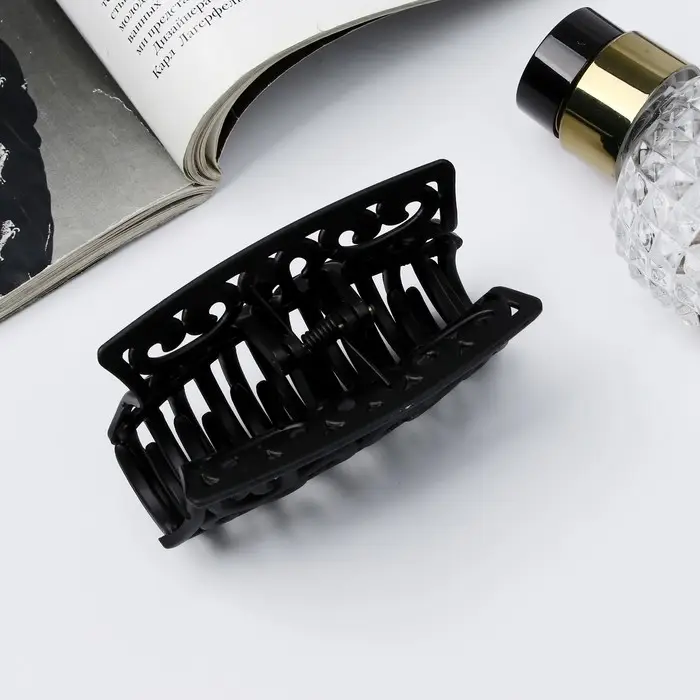 Краб для волос «Чёрный бархат», завитки, 8.5 см Краб для волос «Чёрный бархат», завитки, 8.5 см