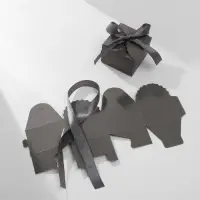Коробочка подарочная складная «Сюрприз» 6×6×4.5, серый