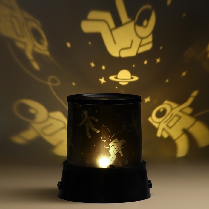 Ночник «Космонавты», 11,7 х 10,8 см Ночник «Космонавты», 11,7 х 10,8 см