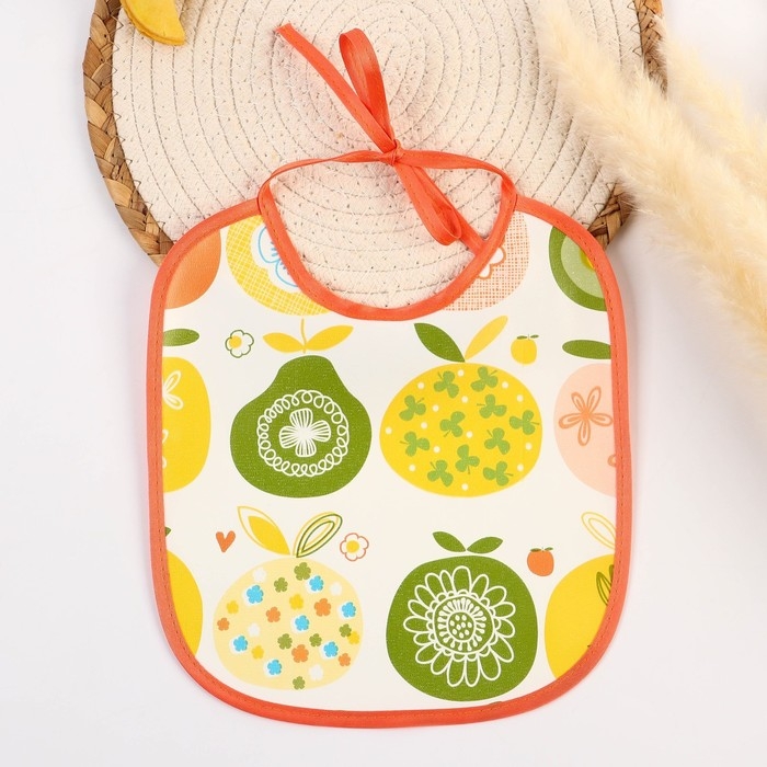 Нагрудник из нетканого полотна с ПВХ покрытием «Яблоки», цвет красный/голубой, р-р. 20х22см Нагрудник из нетканого полотна с ПВХ покрытием «Яблоки», цвет красный/голубой, р-р. 20х22см