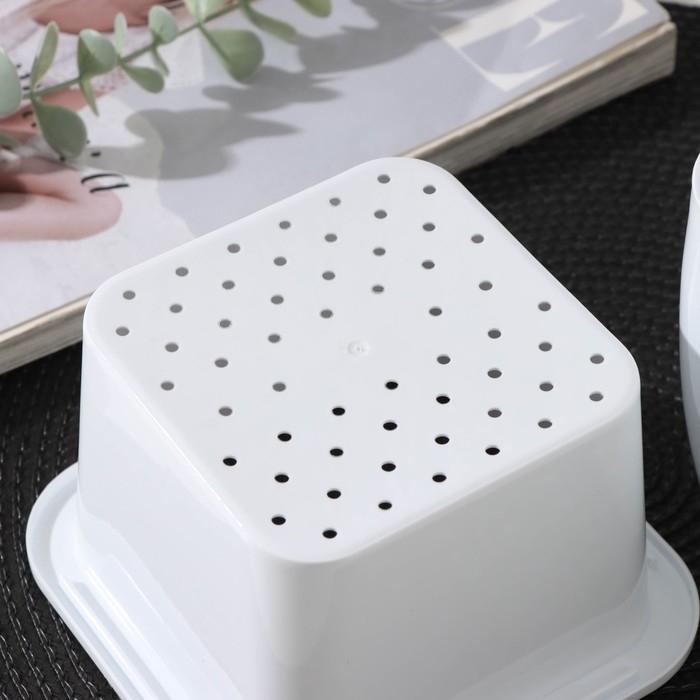 Кашпо для цветов со вставкой «Глянец», 1,2 л (0,8 л), цвет белый Кашпо для цветов со вставкой «Глянец», 1,2 л (0,8 л), цвет белый