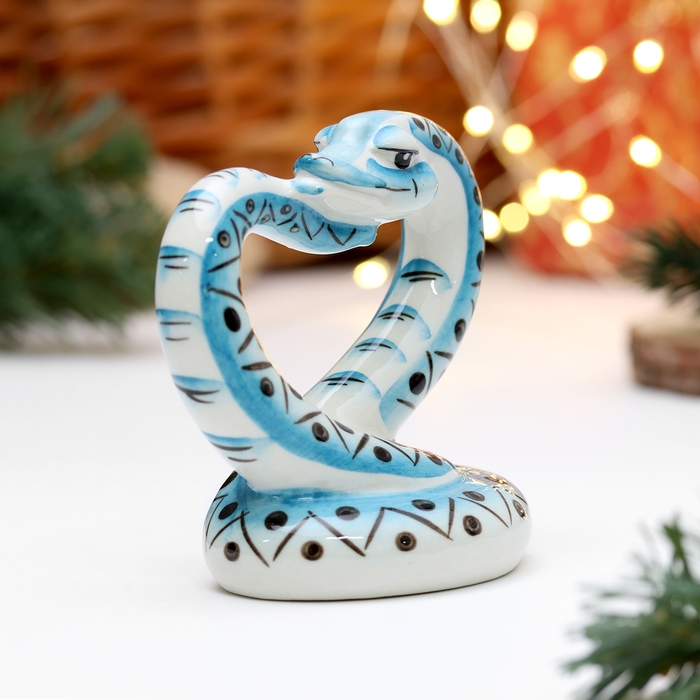 Сувенир  Сувенир "Змей Любовь", 10 см, фарфор