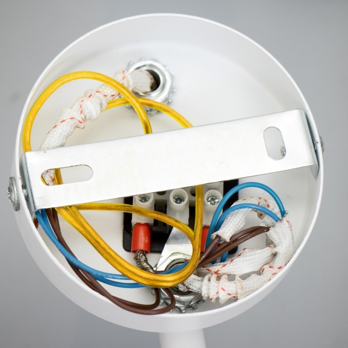 Люстра Люстра "Тайон" 5хЕ14 40Вт белый 56х56х16 см