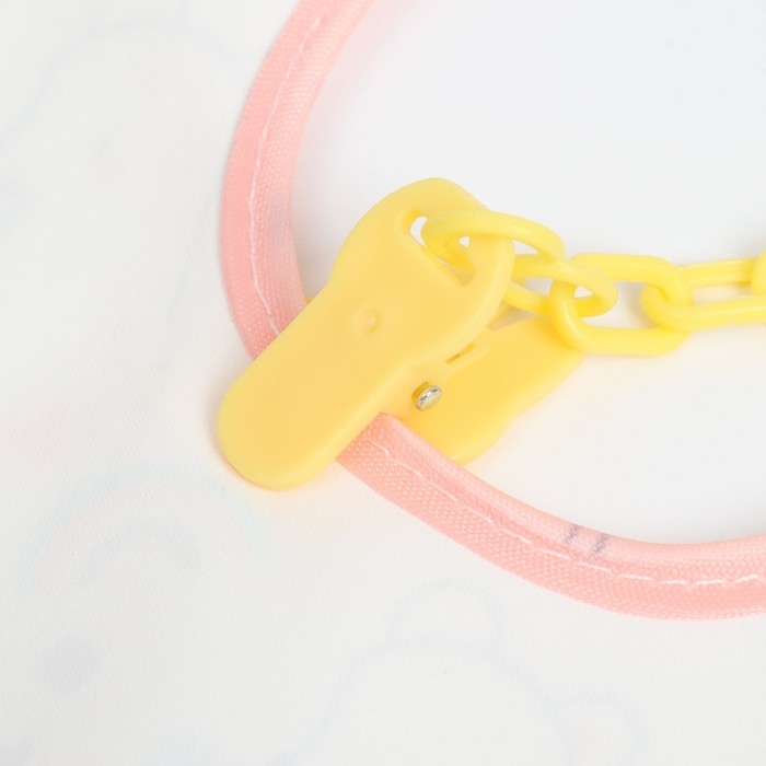 Набор детских слюнявчиков Крошка Я, 4 шт. + подарок, 29х20 см., цвет розовый, серый Набор детских слюнявчиков Крошка Я, 4 шт. + подарок, 29х20 см., цвет розовый, серый