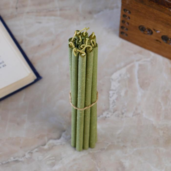 Свеча магическая медовая с крапивой и малиной для снятия порчи «Веда-(Night)», 12 штук Свеча магическая медовая с крапивой и малиной для снятия порчи «Веда-(Night)», 12 штук