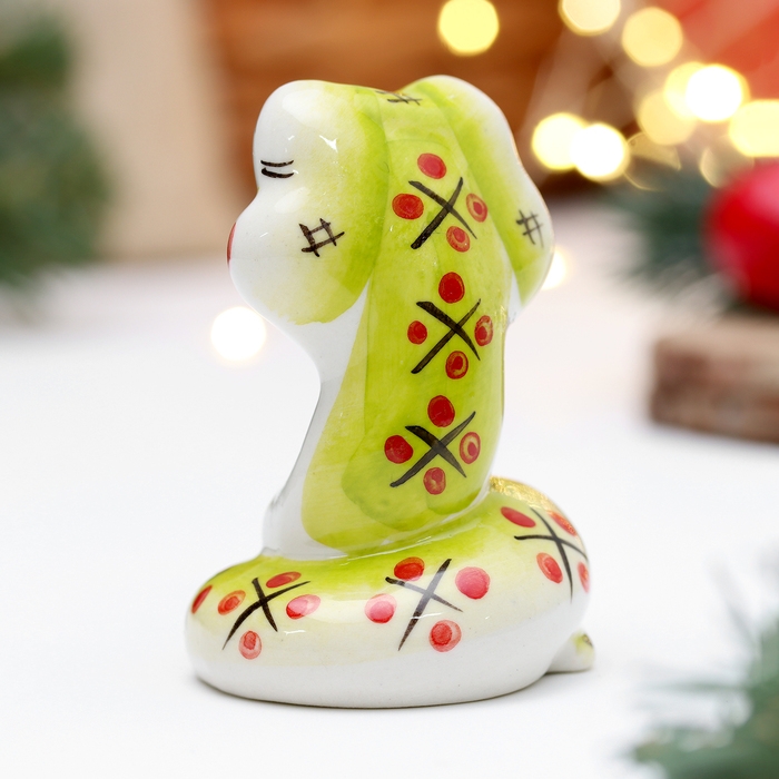 Новый год. Сувенир символ года  Новый год. Сувенир символ года "Змей Улыбка зеленый", 7 см, фарфор