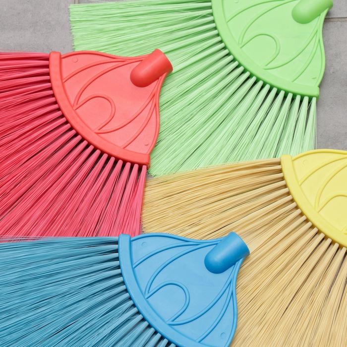 Метла веерная без черенка Доляна, 32×24,5 см, цвет МИКС Метла веерная без черенка Доляна, 32×24,5 см, цвет МИКС