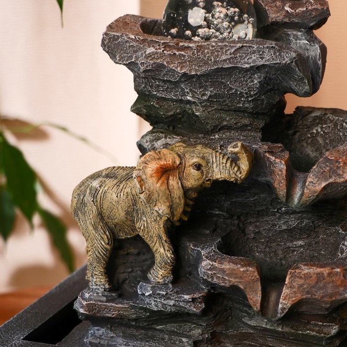 Фонтан Фонтан "Слоник на скале" 16х20х26 см (с подсветкой)