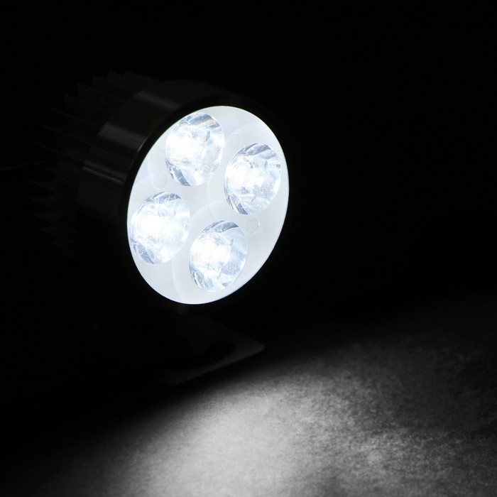 Фара cветодиодная для мототехники, 4 LED, IP65, 4.5 Вт, направленный свет Фара cветодиодная для мототехники, 4 LED, IP65, 4.5 Вт, направленный свет