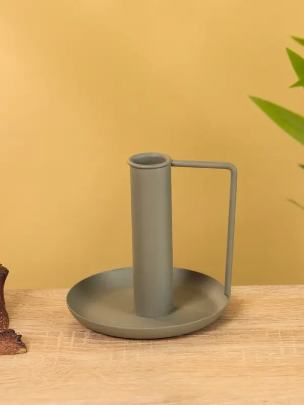 Подсвечник на 1 свечу текстурный с ручкой и блюдцем «Графит», 10×10×9.5 +/- 0.5 см Подсвечник на 1 свечу текстурный с ручкой и блюдцем «Графит», 10×10×9.5 +/- 0.5 см