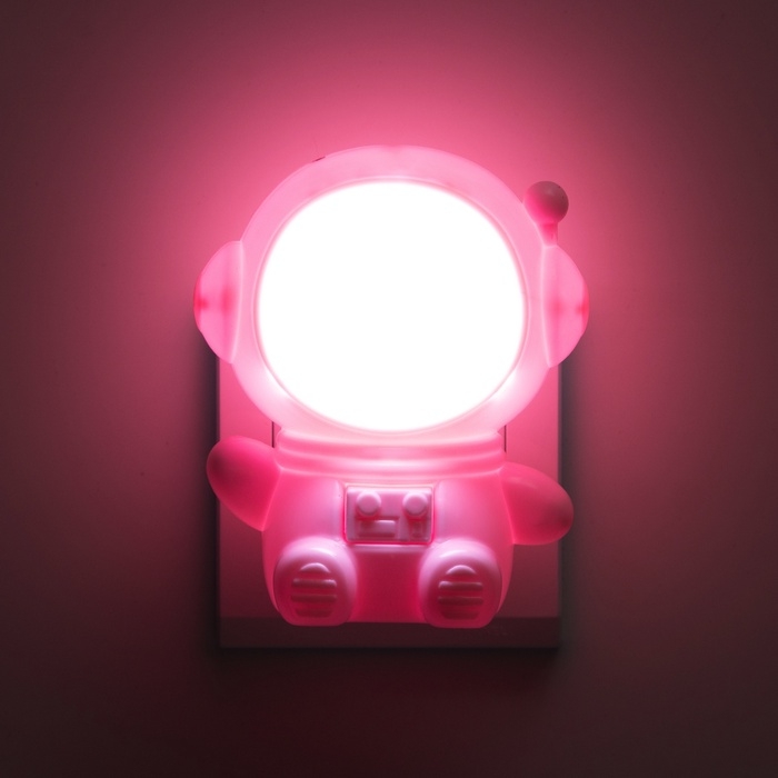 Ночник «Приветливый космонавт» 1Вт LED 4000-6000К Розовый 10х9х11,5см Ночник «Приветливый космонавт» 1Вт LED 4000-6000К Розовый 10х9х11,5см