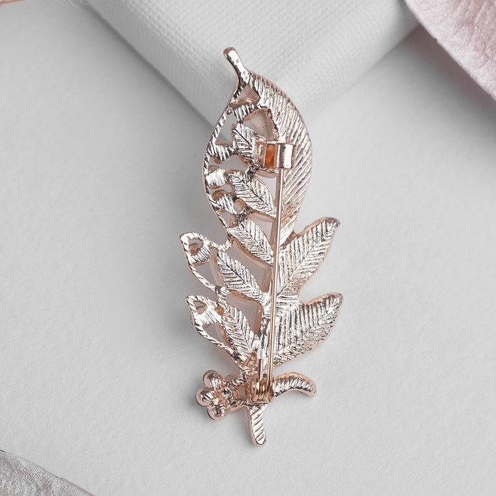 Брошь &laquo;Соло&raquo; веточка, цветная в золоте