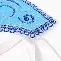 Кокошник с бусинами, на голубом фоне