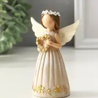 Сувенир полистоун "Девочка-ангел с венком-сердце" 4,5х8х12 см Сувенир полистоун "Девочка-ангел с венком-сердце" 4,5х8х12 см