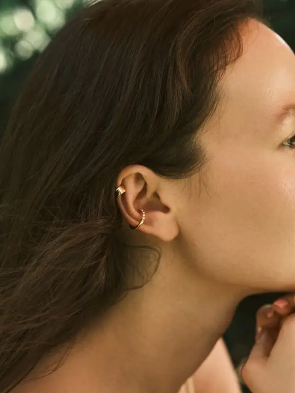 Серьги "Каффы" набор 2 шт., мятый со стразами, цвет белый в золоте