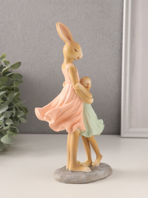 Сувенир полистоун "Зайки. Мама с дочкой" 11,5х7х21,5 см
