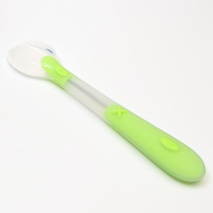 Ложка детская для кормления силиконовая, от 5 мес., цвет зеленый Ложка детская для кормления силиконовая, от 5 мес., цвет зеленый