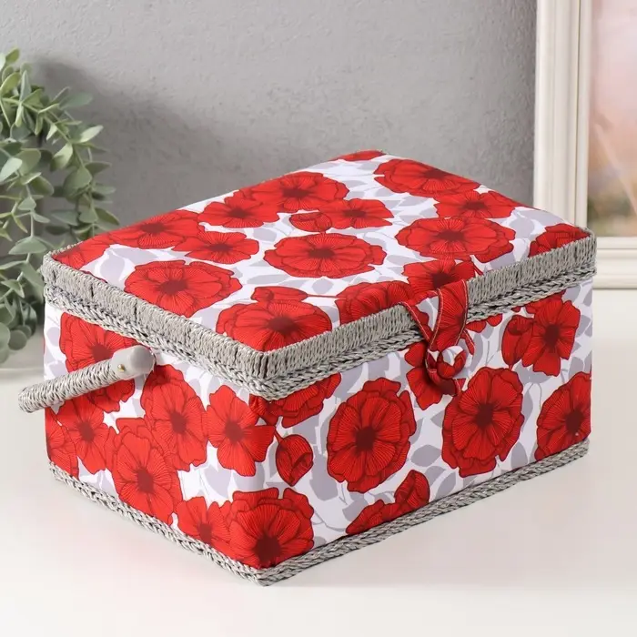 Шкатулка для рукоделия и шитья &laquo;Красные маки на белом&raquo;, хранение ниток, иголок, мелочи, 19&times;26&times;14.5 см