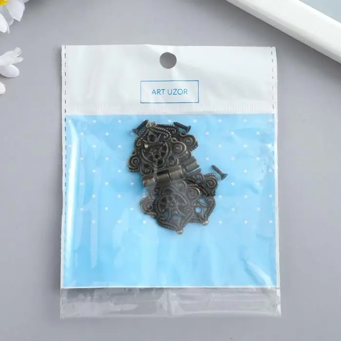 Петля для шкатулки металл Петля для шкатулки металл "Узорная с цветами" бронза + гвозди 5,3х2,8 см