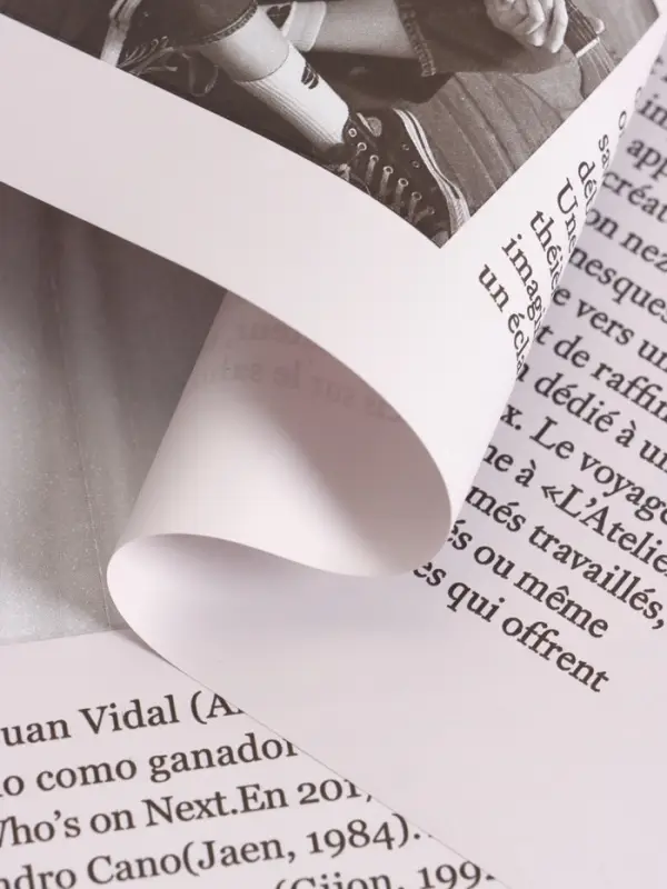 Пленка флористическая "Газета моды" 65мкм, св. розовая, 50х57 &plusmn;1см