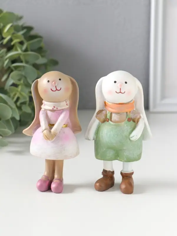 Сувенир полистоун "Зайчики-малыши нарядные" набор 2 шт 5,5х3х9,5 см