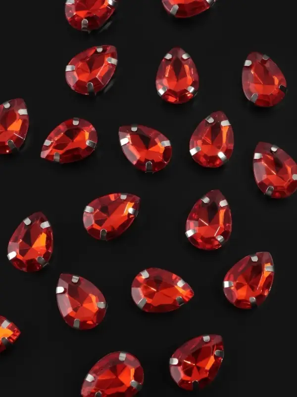 Стразы пришивные &laquo;Капля&raquo;, в оправе, 10&times;14 мм, 20 шт., красные