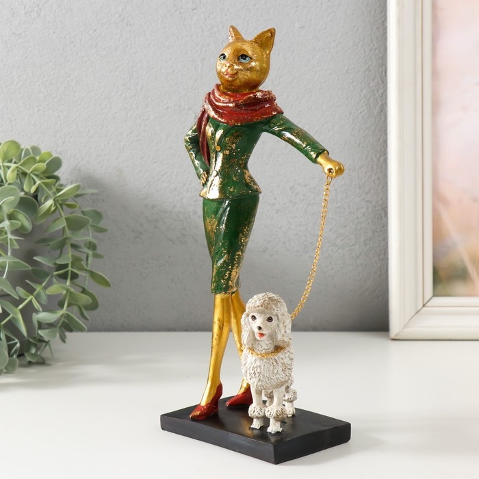 Сувенир полистоун Сувенир полистоун "Мадмуазель Кошка выгуливает пуделя" 13,5х7,5х24,5 см