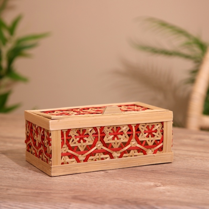 Шкатулка из бамбука 17х10х7 см Шкатулка из бамбука 17х10х7 см