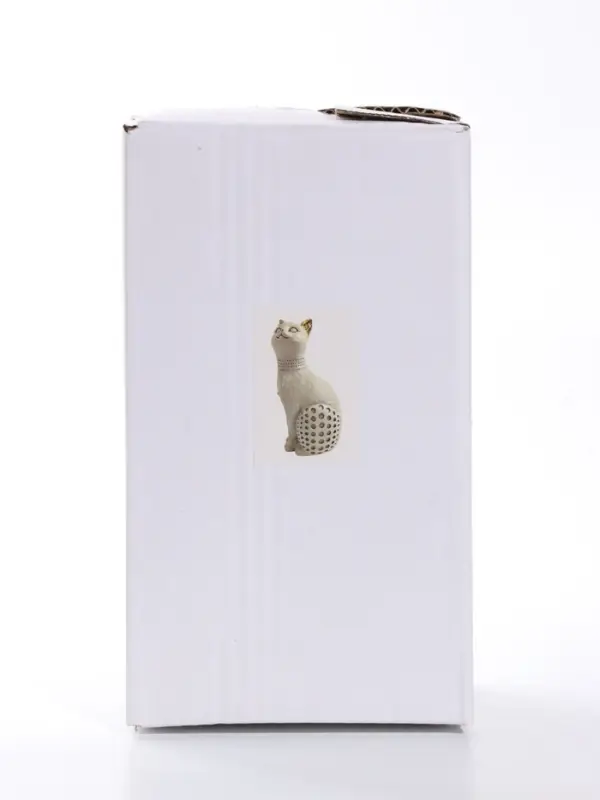 Фигурка полистоун &laquo;Кошечка с золотыми ушками и носиком&raquo; 6.7&times;9&times;18.8 см